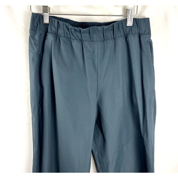 Lululemon Next Move Crop 23" in Gravity Teal Colour Women's Size 6